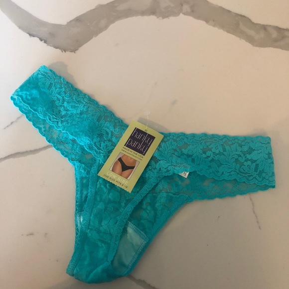 Hanky Panky Low Rise Thong - Picture 2 of 3